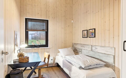 Fenno - 200M from the Sea: Schwimmbad, Ferienort