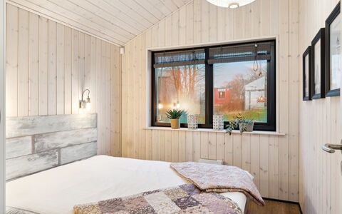 Fenno - 200M from the Sea: Schwimmbad, Ferienort