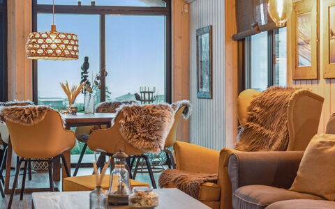 Fenno - 200M from the Sea: Schwimmbad, Ferienort