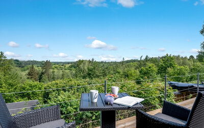 Ufej - 2.5Km from the Sea