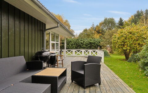 Ananda - 900M from the Sea: Blau, Strauch, Hütte, Ground, Garten, Estate, Schatten, Landscaping, Bauernhaus, Eco Hotel