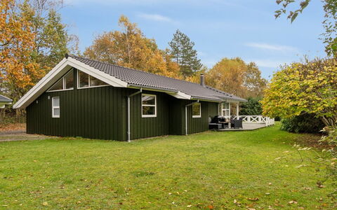 Ananda - 900M from the Sea: Blau, Strauch, Hütte, Ground, Garten, Estate, Schatten, Landscaping, Bauernhaus, Eco Hotel