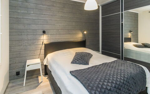 Villa Maria: Interior Design, Flooring, Fussboden, Holz, Decke, Schlafzimmer, Möbel, Bett, Light Fixture, Beleuchtung