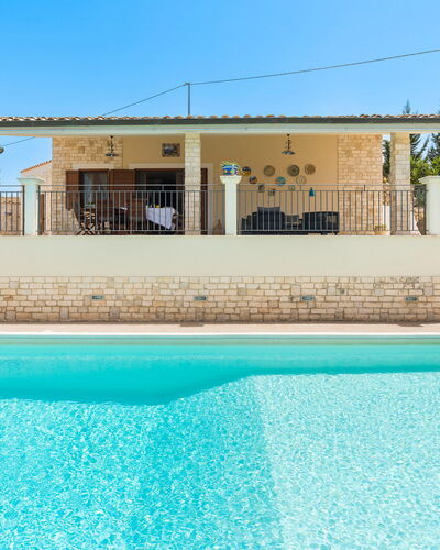 Villa Vistamare - Montallegro, Sicilia