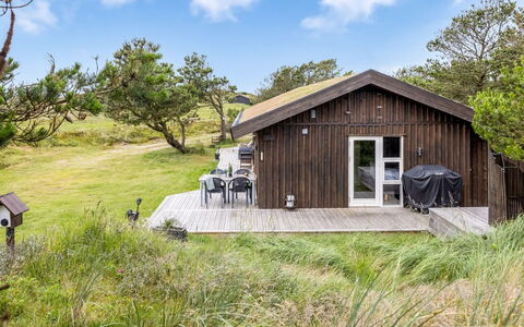 Lagho - 500M from the Sea: Decke, Flooring, Interior Design, Fussboden, Verbundwerkstoff, Möbel, Resort, Hotel, Design, Daylighting