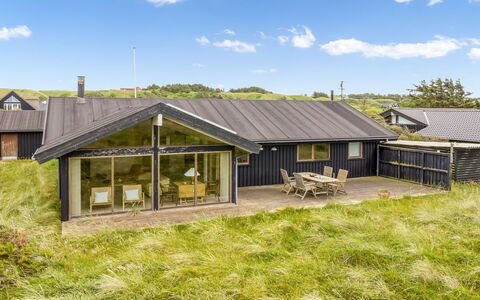 Gidske - 300M from the Sea: 