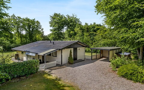 Mijat - 30Km from the Sea: Dachdecken, Hütte, Haus, Dach, Zuhause, Bauernhaus, Hütte, Estate, Dorf