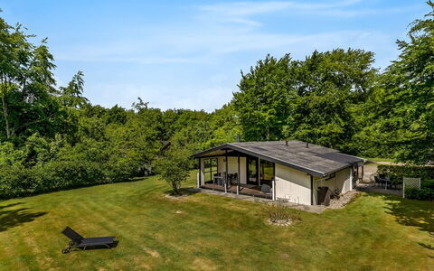 Mijat - 30Km from the Sea: Dachdecken, Hütte, Haus, Dach, Zuhause, Bauernhaus, Hütte, Estate, Dorf