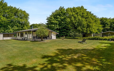 Mijat - 30Km from the Sea: Dachdecken, Hütte, Haus, Dach, Zuhause, Bauernhaus, Hütte, Estate, Dorf