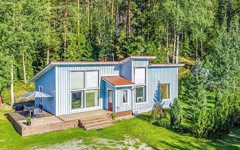 Tammikallio: Schwimmbad, Resort, Gartenmöbel, Design, Schatten, Landscaping, Hotel, Water Feature, Eco Hotel