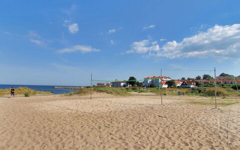 Sasser - 450M from the Sea: Möbel, Interior Design, Stuhl, Flooring, Tabelle, Resort, Fussboden, Decke, Zimmer, Eco Hotel