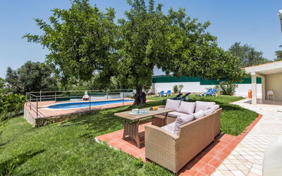 Jenny - Vip Properties