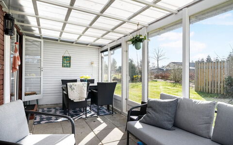 Holte - 750M from the Sea: Möbel, Stuhl, Gartenmöbel, Tisch Im Freien, Garten, Terrasse, Metall, Schatten, Outdoor Struktur, Glas
