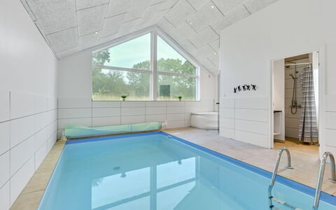 Jelke - 520M from the Sea