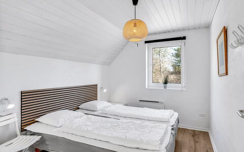 Malti - 1.3Km from the Sea: Wand, Holz, Bett, Schlafzimmer, Interior Design, Decke, Fussboden, Flooring, Bedding, Möbel