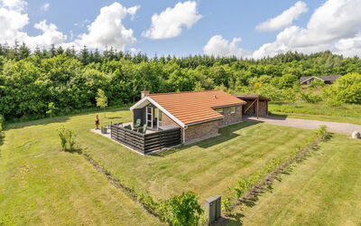 Alois - 31Km from the Sea