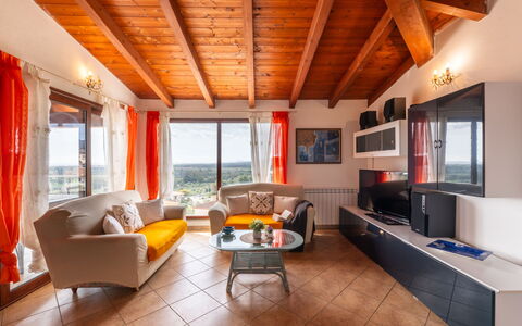 Sea View: Couch, Möbel, Eigentum, Tabelle, Gebäude, Orange, Holz, Wohnzimmer, Komfort, Beleuchtung