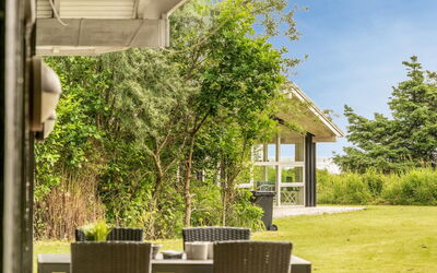 Majvor - 200M from the Sea