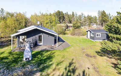 Dwerg - 500M from the Sea