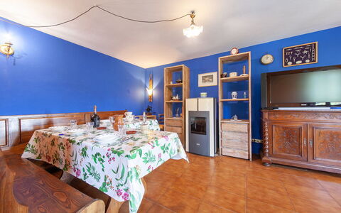 Casa Iris - Versilia, Holiday Home with Pool: Eigentum, Möbel, Cabinetry, Gebäude, Tabelle, Blau, Beleuchtung, Holz, Interior Design, Flooring