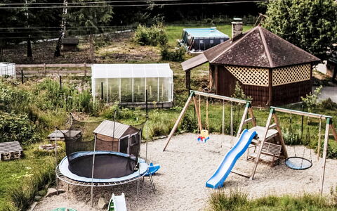 Domek Pod Szarowym Lasem: Erholung, Garten, Hinterhof, Freizeit, Garten, Rasen, Schatten, Gartenmöbel, Stuhl, Outdoor Struktur