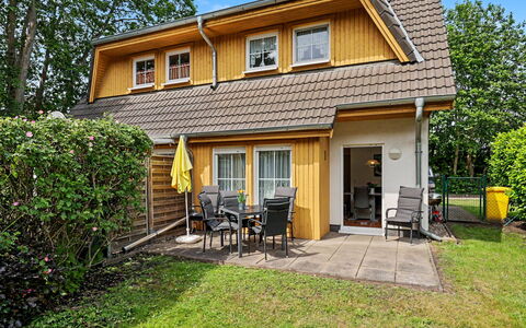 Schneider 2D: Haus, Zuhause, Strauch, Hütte, Dach, Abstellgleis, Estate, Garten, Garten, Schiebefenster