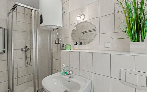 Schneider 2D: Interior Design, Armatur, Bad Sink, Badezimmer, Flooring, Fussboden, Sinken, Zapfhahn, Installation, Zimmer