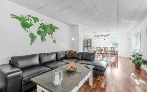 Ullakarin - 200M from the Sea: Flooring, Decke, Interior Design, Fussboden, Möbel, Zimmer, Light Fixture, Wohnzimmer, Stuhl, Holzboden