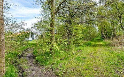 Bjart - 1.5Km from the Sea: Dach, Haus, Zuhause, Hütte, Tür, Abstellgleis, Deck, Veranda, Planke, Hartholz