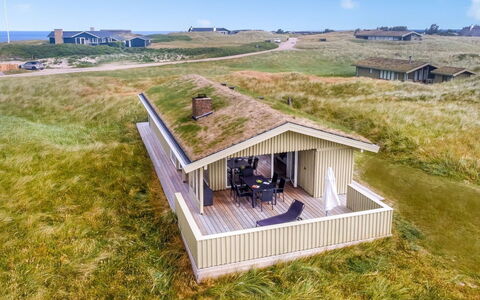 Pinja - 400M from the Sea: Haus, Dach, Zuhause, Hütte, Schuppen, Gartenbauten, Abstellgleis, Garten, Blockhaus, Hütte