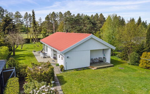 Soti - 350M from the Sea: Holz, Dach, Die Architektur, Zuhause, Haus, Hütte, Abstellgleis, Hartholz, Steigung, Estate