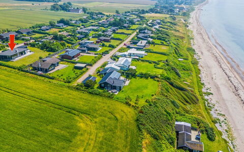 Niesina - 100M from the Sea: Holz, Dach, Die Architektur, Zuhause, Haus, Hütte, Abstellgleis, Hartholz, Steigung, Estate