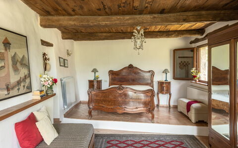 Villa Amiata: Gebäude, Bilderrahmen, Eigentum, Holz, Interior Design, Beleuchtung, Die Architektur, Flooring, Fussboden, Komfort