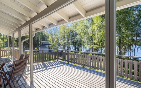 Pohjaslahdentie 17 a: Holz, Veranda, Holzboden, Flooring, Fussboden, Hartholz, Deck, Decke, Zuhause, Holzbeize