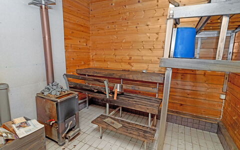 Pohjaslahdentie 17 a: Holz, Holzbeize, Hartholz, Sperrholz, Planke, Holz, Blockhaus