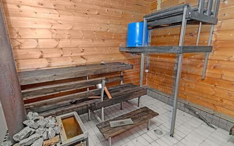 Pohjaslahdentie 17 a: Holz, Fussboden, Holzbeize, Hartholz, Planke, Sperrholz, Holz, Blockhaus, Bank