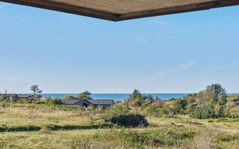 Fridhild - 1.5Km from the Sea: Haus, Zuhause, Tür, Dach, Hütte, Estate, Garten, Schatten, Abstellgleis, Garten