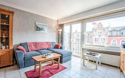 Centrally Located Graaf Jan