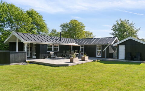 Melvin - 700M from the Sea: Dach, Haus, Zuhause, Hütte, Abstellgleis, Estate, Auffahrt, Gartenbauten, Garten, Schuppen