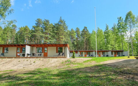 Mäntyranta 3: Möbel, Interior Design, Flooring, Fussboden, Tabelle, Decke, Küche & Esszimmer Tisch, Beleuchtung, Stuhl, Zuhause