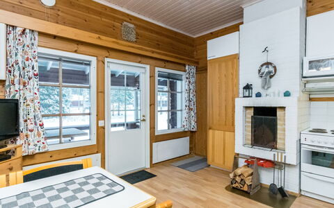 Tuunaantupa 2 F: Möbel, Interior Design, Flooring, Fussboden, Tabelle, Decke, Küche & Esszimmer Tisch, Beleuchtung, Stuhl, Zuhause
