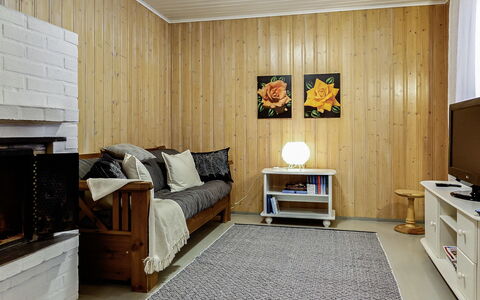 Saajola: Möbel, Interior Design, Flooring, Wand, Fussboden, Holz, Decke, Zimmer, Couch, Wohnzimmer