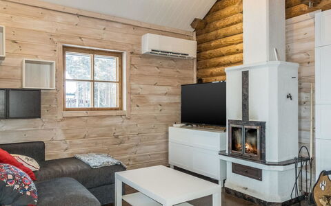 Puljunharju: Ländliches Gebiet, Bergstation, Dorf, Gebirge, Senke, Bergdorf, Alpen, Eco Hotel, Balkon, Hotel