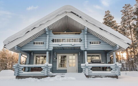 Puljunharju: Ländliches Gebiet, Bergstation, Dorf, Gebirge, Senke, Bergdorf, Alpen, Eco Hotel, Balkon, Hotel