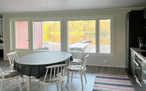 Lumpeenranta: Möbel, Interior Design, Flooring, Holz, Fussboden, Küche & Esszimmer Tisch, Tabelle, Stuhl, Esszimmer, Decke
