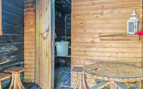 Huvikumpu: Möbel, Interior Design, Flooring, Fussboden, Tabelle, Decke, Küche & Esszimmer Tisch, Beleuchtung, Stuhl, Zuhause
