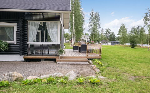 Kaislaranta: Möbel, Interior Design, Flooring, Fussboden, Tabelle, Decke, Küche & Esszimmer Tisch, Beleuchtung, Stuhl, Zuhause