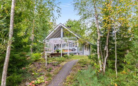 Kivilahti: Möbel, Interior Design, Flooring, Fussboden, Tabelle, Decke, Küche & Esszimmer Tisch, Beleuchtung, Stuhl, Zuhause