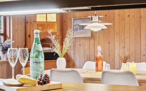 Niyazi - 770M from the Sea: Interior Design, Light Fixture, Holz, Möbel, Decke, Flooring, Beleuchtung, Countertop, Fussboden, Küche