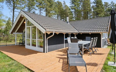 Nonni - 150M from the Sea